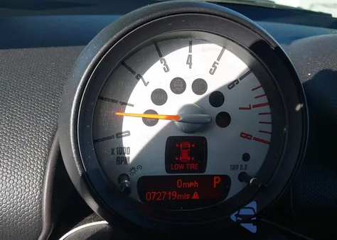 2014 Mini Countryman Cooper z USA, uszkodzony, nr VIN WMWZB3C57EWR36645